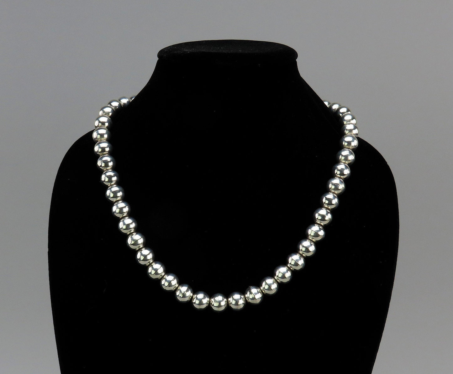 Nice Vintage Silver Beaded Necklace Native American Style 20 inches