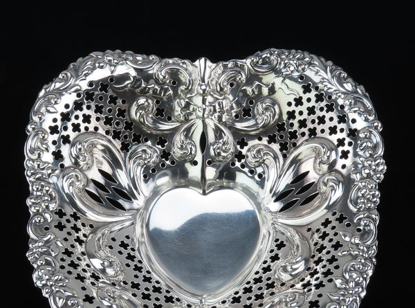 1952 Gorham Sterling Silver Pierced Heart Dish No Mono 9 1/2 Inches Long