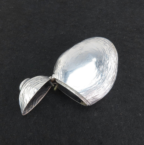 Antique Wallace Silver Plated Clam Shell Oyster Vesta Case Match Safe