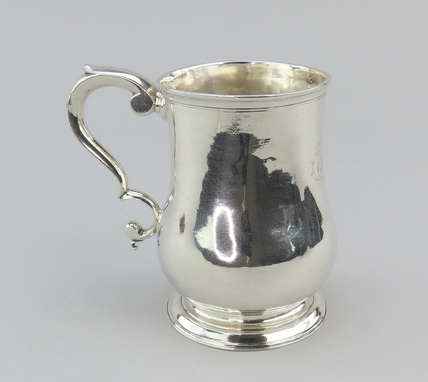 Superb c1770 Benjamin Burt American Colonial Coin Silver Mug Cann Heavy Weight