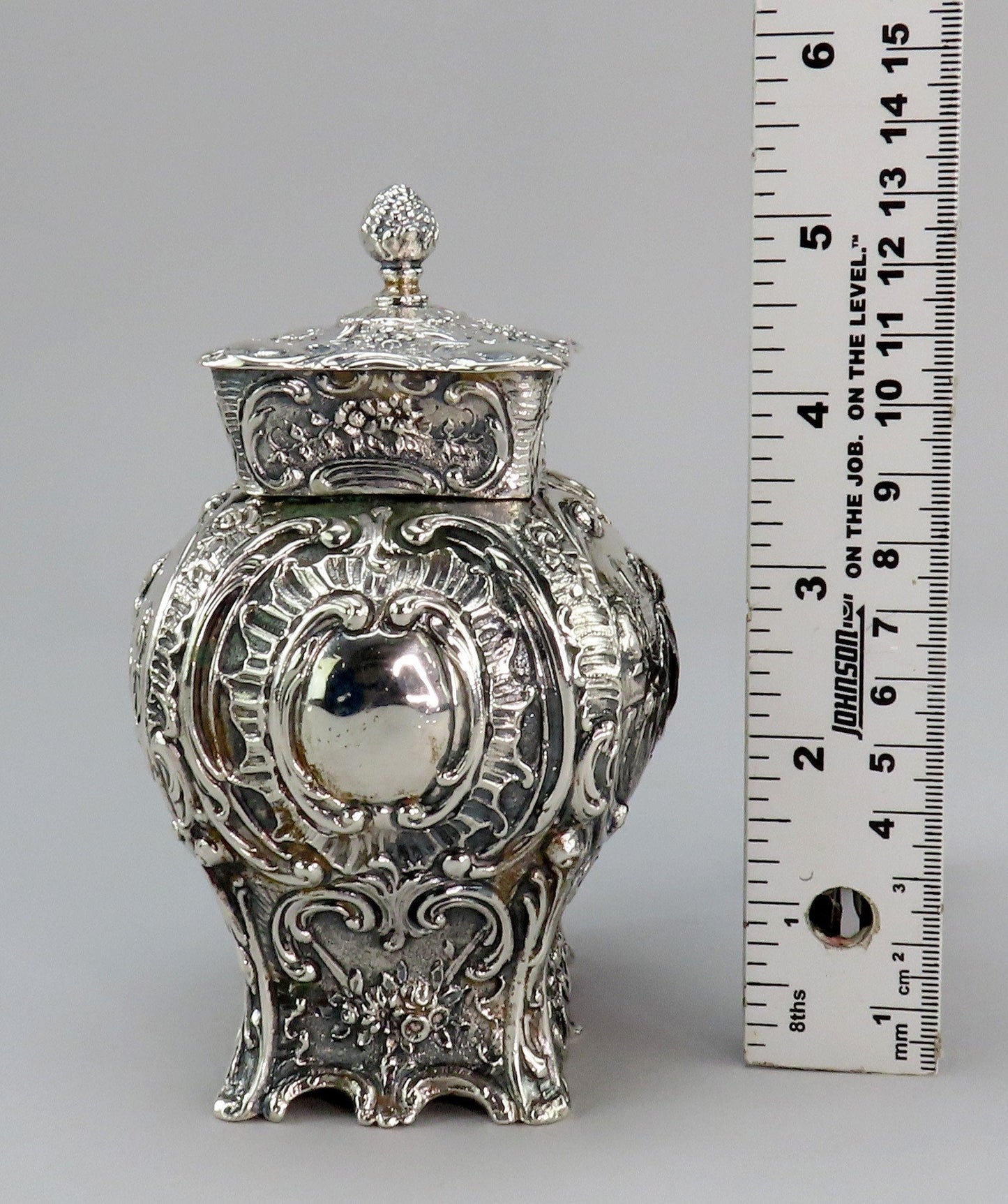 Fabulous 1800s Hanau German Silver Tea Caddy Bombe Form Rococo Style 5 1/4"