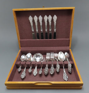 Stunning 36pc Sterling Silver Reed and Barton Florentine Lace Pat Serves 6