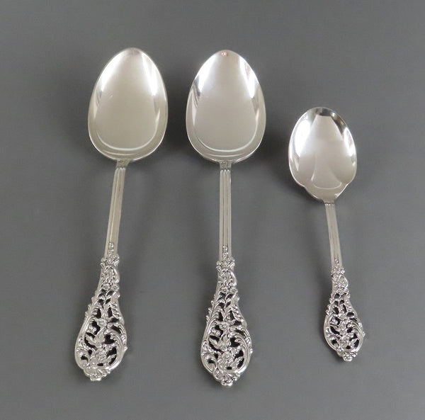 Stunning 36pc Sterling Silver Reed and Barton Florentine Lace Pat Serves 6