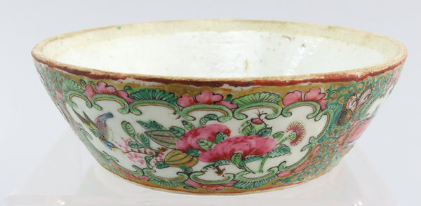 Mid 1800s Small Chinese Rose Medallion Covered Dish w/ Underplate 5 1/2" Long