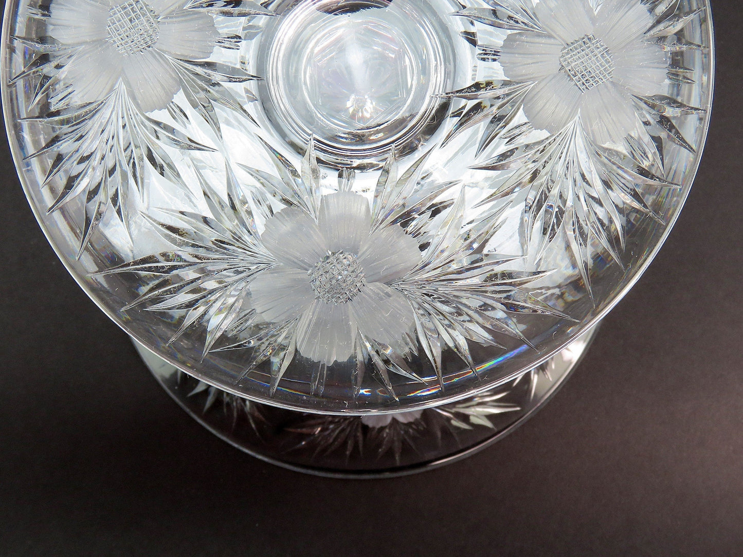 Beautiful ABP American Brilliant Period Flared Top Cut Glass Flowers Vase 7"