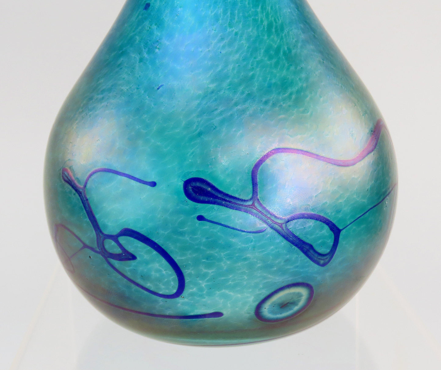 Beautiful Robert Held Iridescent Art Glass Modern Long Neck Vase Dark Turquoise