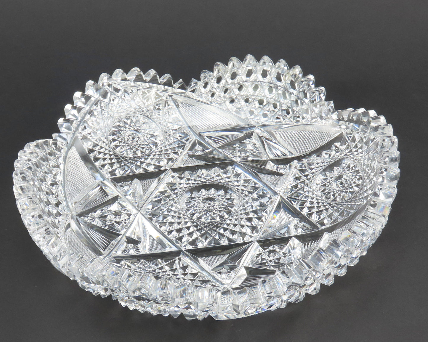 Dazzling c1890s American Brilliant Period Cut Glass 9" Shallow Scallop Rim Bowl