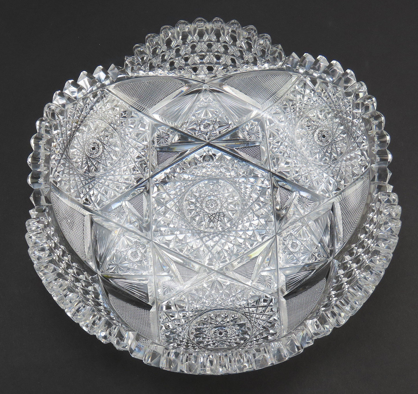 Dazzling c1890s American Brilliant Period Cut Glass 9" Shallow Scallop Rim Bowl