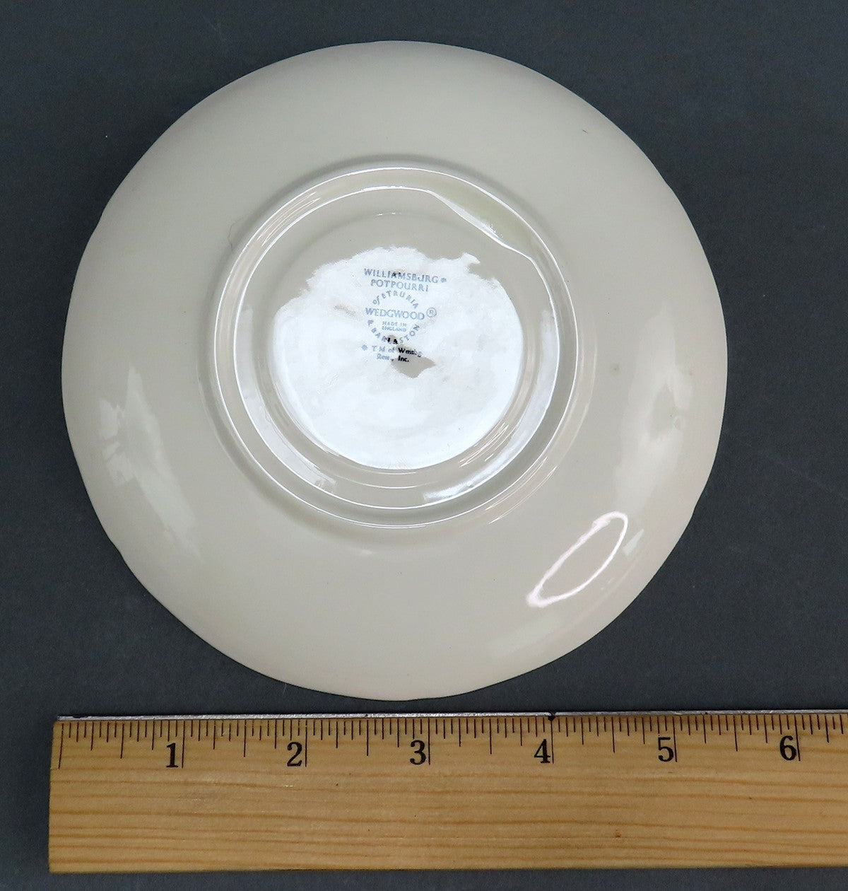 Set 13 Tea Cups 19 Saucers Wedgwood Williamsburg Potpourri Mint Condition