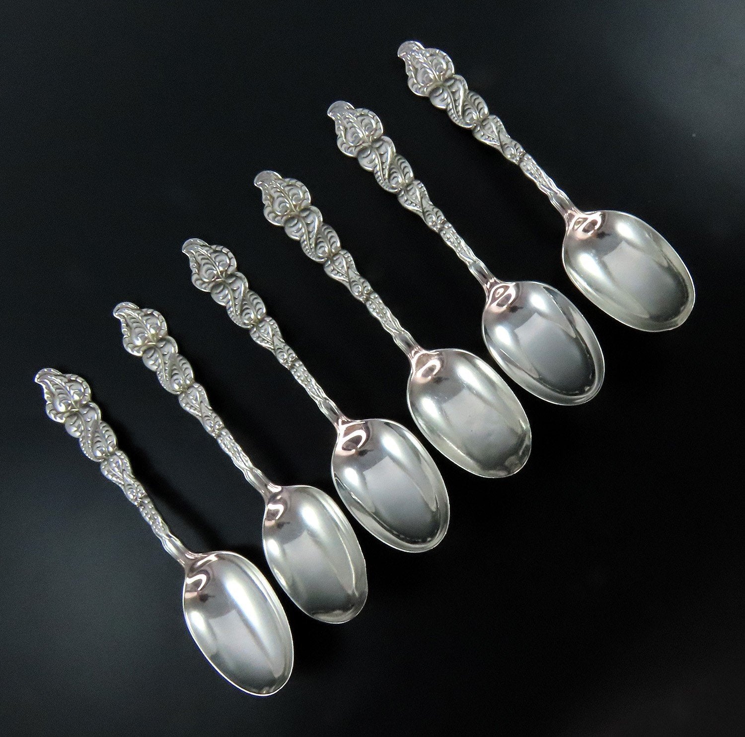 6 Nice Tiffany Atlantis Sterling Silver Teaspoons Leaf Pattern 5 3/4"