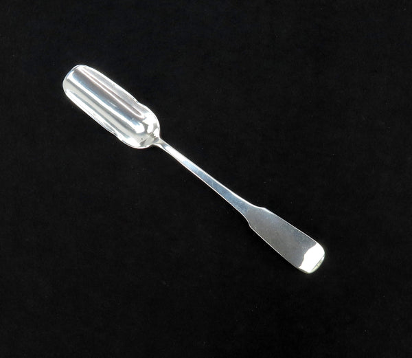 Old Newbury Crafters ONC Panel Antique Sterling Silver Cheese Scoop 7 1/4”