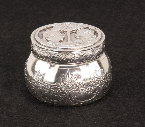 1905 Neat Dutch 835 Silver Round Box w King Queen Wedding Commemoration on Lid