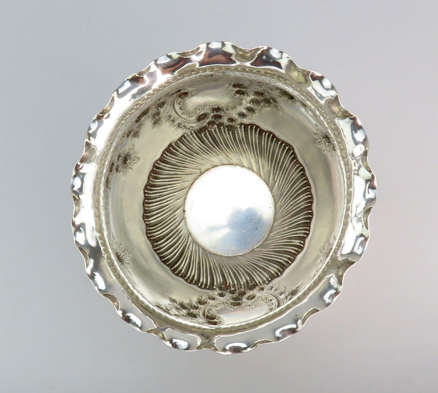1892 Fabulous English Sterling Silver Mappin Webb Wide Mouth Vase No Mono 6 3/4"