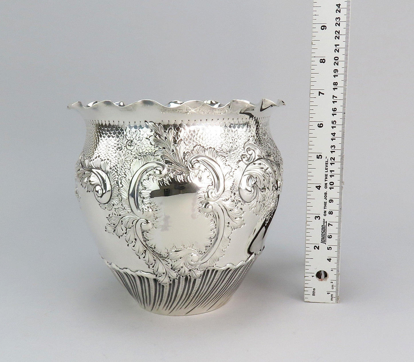 1892 Fabulous English Sterling Silver Mappin Webb Wide Mouth Vase No Mono 6 3/4"
