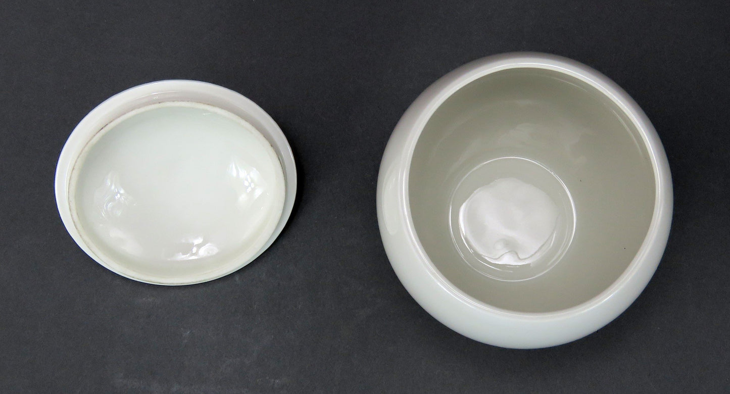 Rare KPM Urbino White Sugar Bowl and Creamer Set Trude Petri