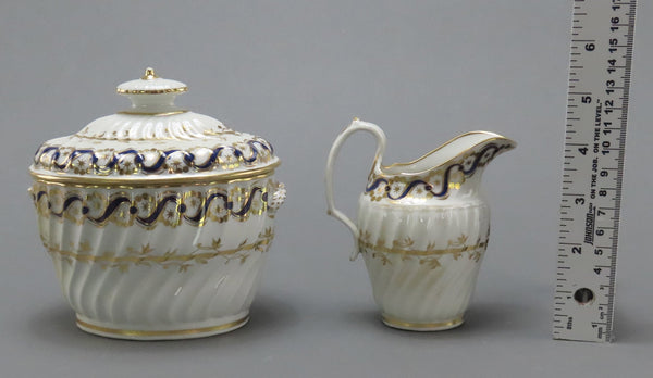 Fine English Staffordshire New Hall Cobalt Blue Gilt Creamer and Covered Sugar