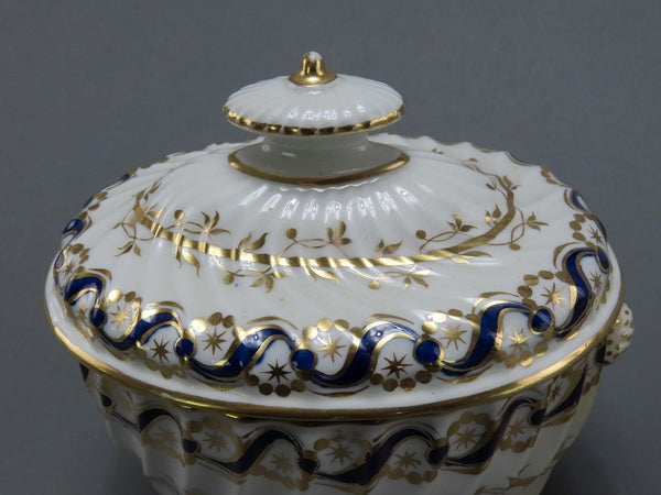 Fine English Staffordshire New Hall Cobalt Blue Gilt Creamer and Covered Sugar