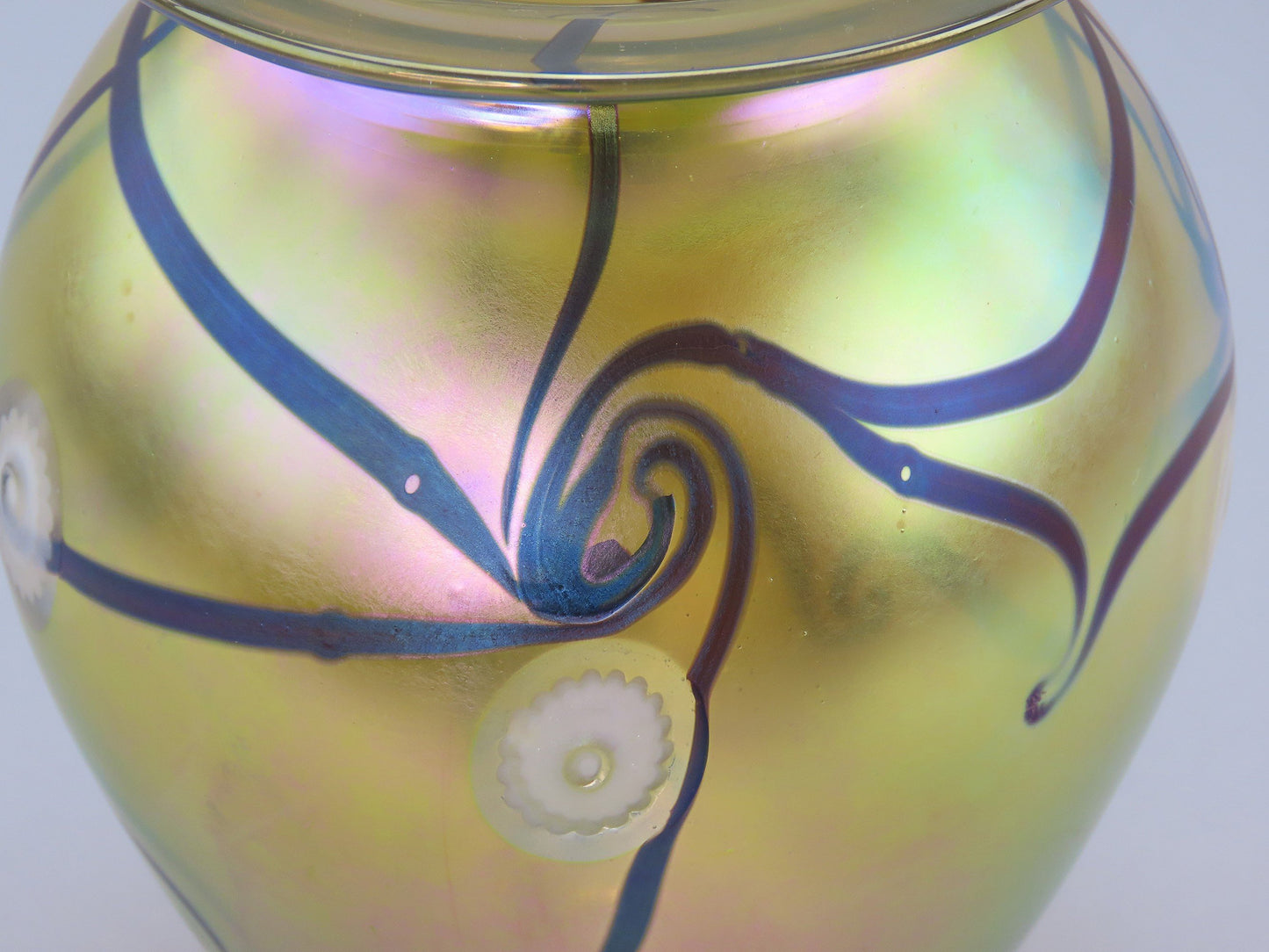 Artisan Iridescent Hand Blown Glass Vase 1999 Gold w/ Cane Swirls