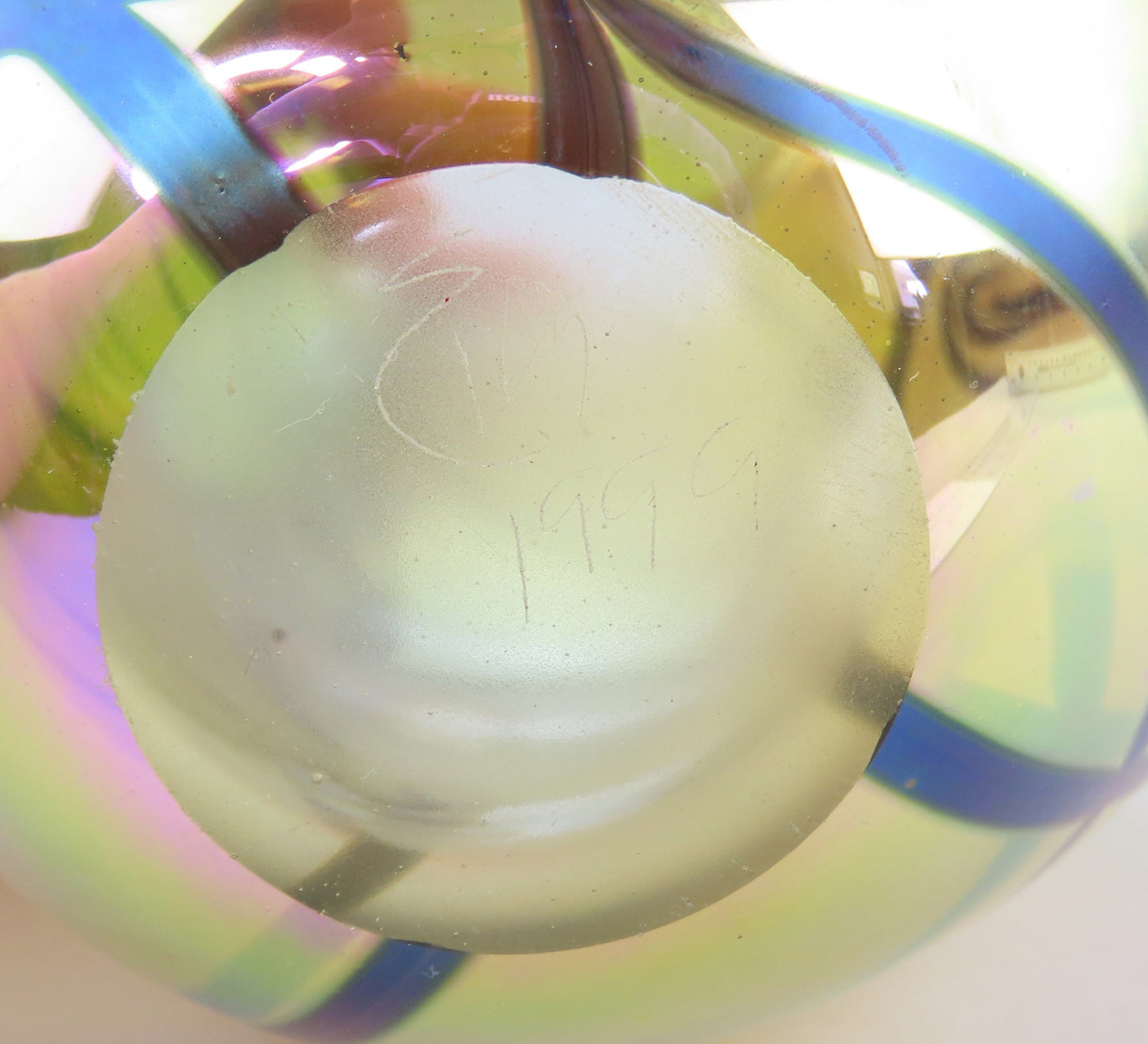 Artisan Iridescent Hand Blown Glass Vase 1999 Gold w/ Cane Swirls