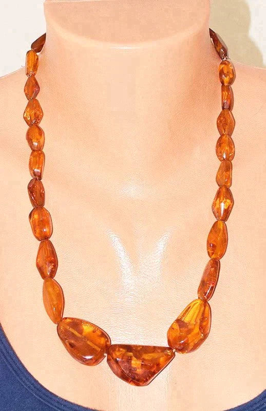 Eye Catching Antique c1900-1920 Graduated Amber Bead Strand Necklace