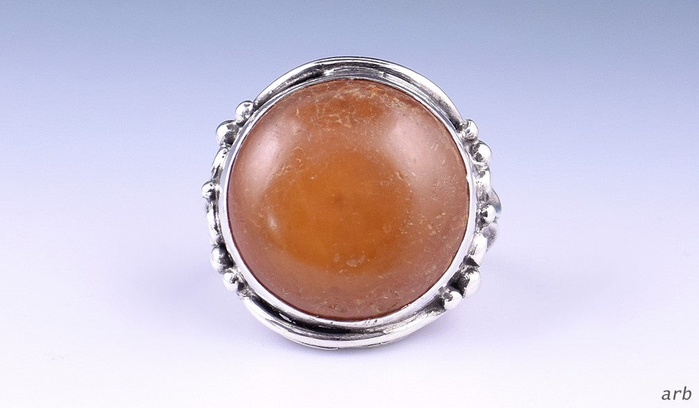 Superb Vintage Sterling Silver and Amber Ring w/ Round Shape Stone, Size 6.5