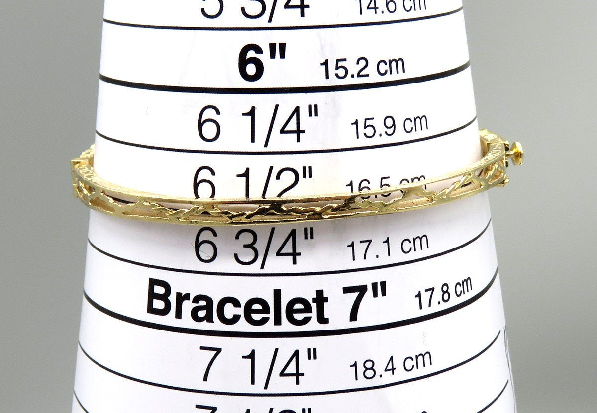 Vintage Engraved 14K Yellow Gold 1.67 CT Amethyst Gemstone Bangle Bracelet