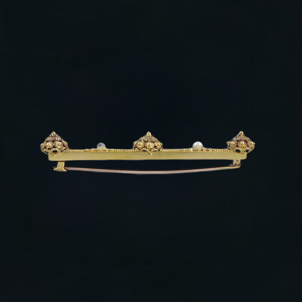 Pretty Victorian Etruscan Revival 18k Gold Pearl Bar Pin