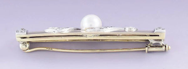 late 1800s/early 1900s Classic 14k Gold Diamond Pearl Bar Pin or Brooch