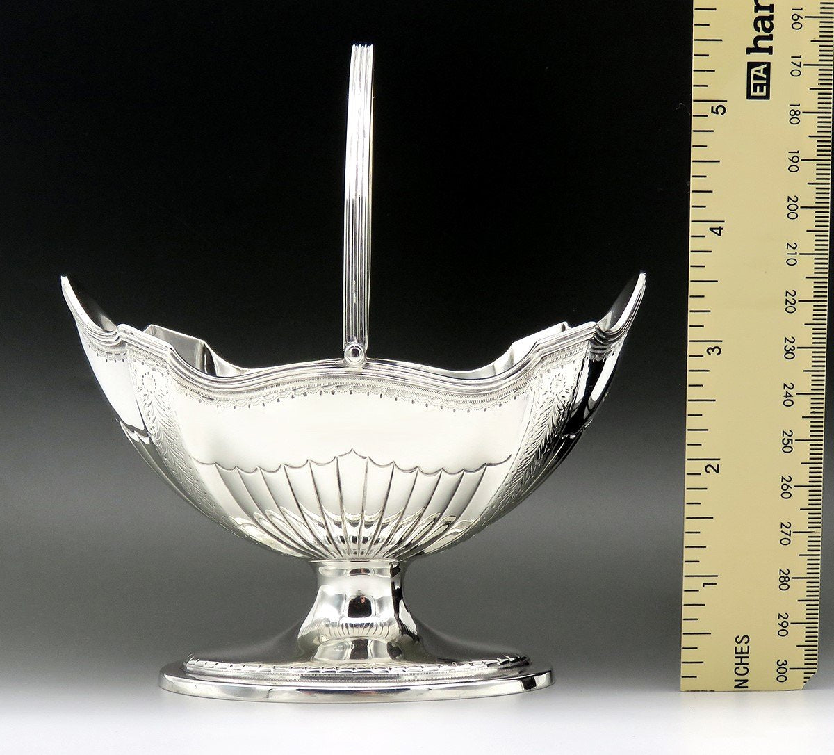 Lovely English Victorian Sterling Silver 1882 Footed Swing Handle Basket No Mono