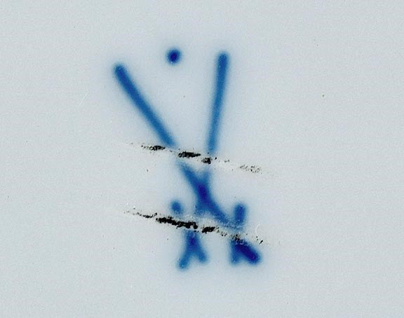 Stunning Meissen Hand Painted Gilt Floral Bowl w Purple Flower Center