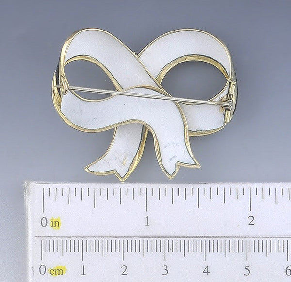 Charming Victorian 18k Gold Black & White Enamel Ribbon Buckle Pin Brooch