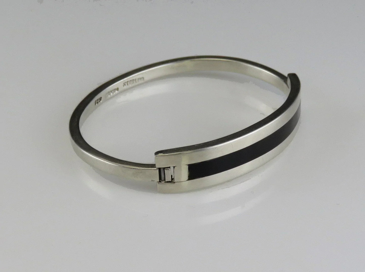 Vintage 1980s Mexican Sterling Silver Black Strip Bangle Bracelet