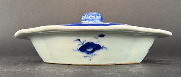 c1850-1890 Chinese Export Blue White Canton Blue Willow Covered Serving Dish