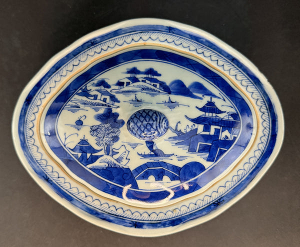 c1850-1890 Chinese Export Blue White Canton Blue Willow Covered Serving Dish