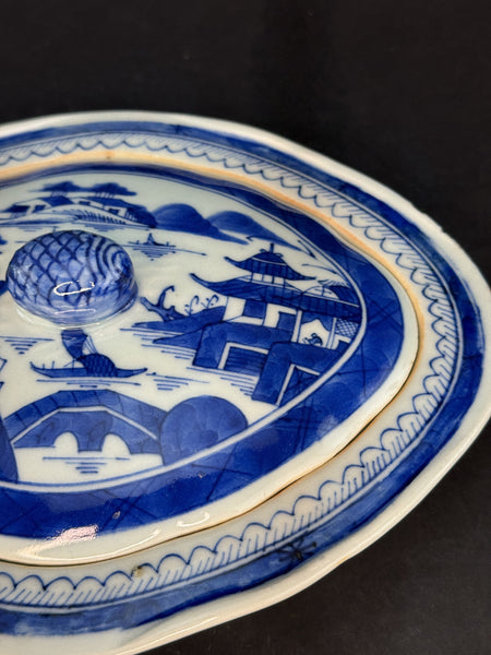 c1850-1890 Chinese Export Blue White Canton Blue Willow Covered Serving Dish
