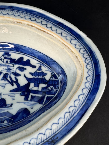 c1850-1890 Chinese Export Blue White Canton Blue Willow Covered Serving Dish