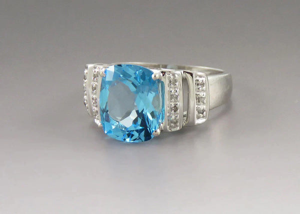 Beautiful 14K White Gold Blue 4.5CT Topaz Diamond Gemstone Statement Ring
