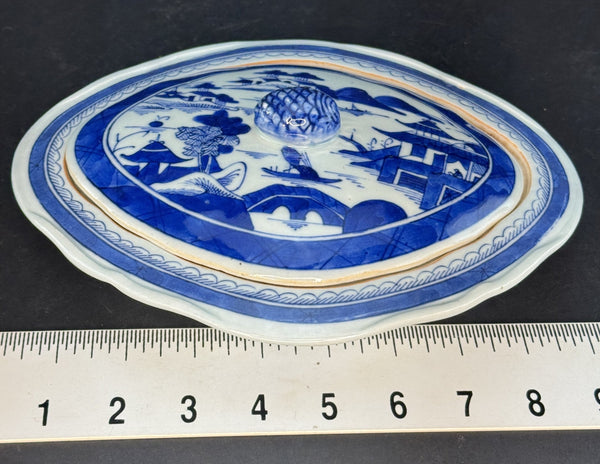 c1850-1880s Chinese Export Blue White Canton Blue Willow Covered Serving Dish
