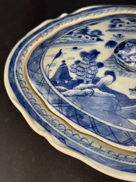 Mid/Late 1800s Chinese Export Blue White Canton Blue Willow Covered Serving Dish