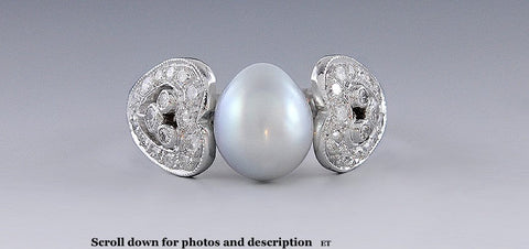 Stunning 14K White Gold Baroque Pearl & Diamond Ring Size 6