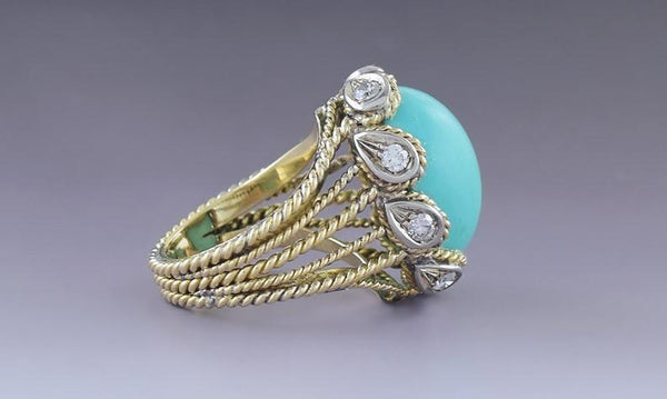 Stunning 14k Yellow Gold Turquoise Cabochon & Diamond Ring