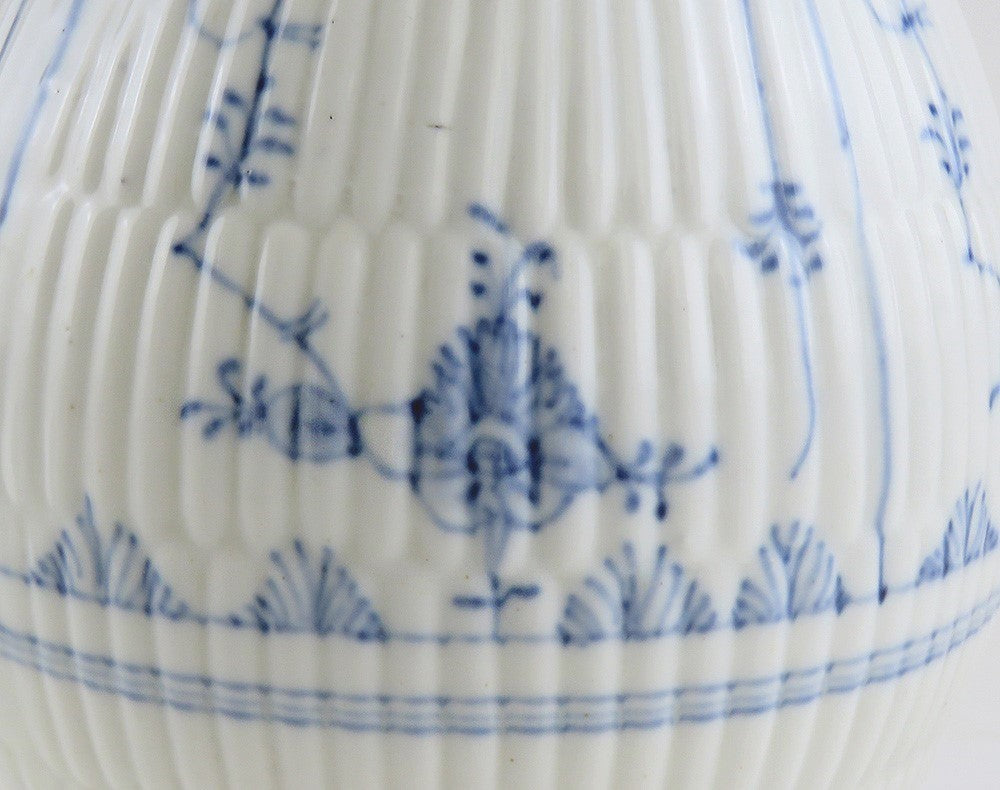 18th Century Thuringia Germany Handpainted Strawflower Coffee Tea Pot Porcelain