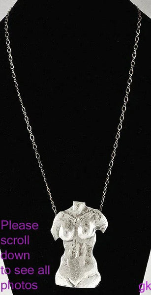 Beverly Willke Sterling Silver Hand Chased Pendant and Chain Necklace 22 1/2"