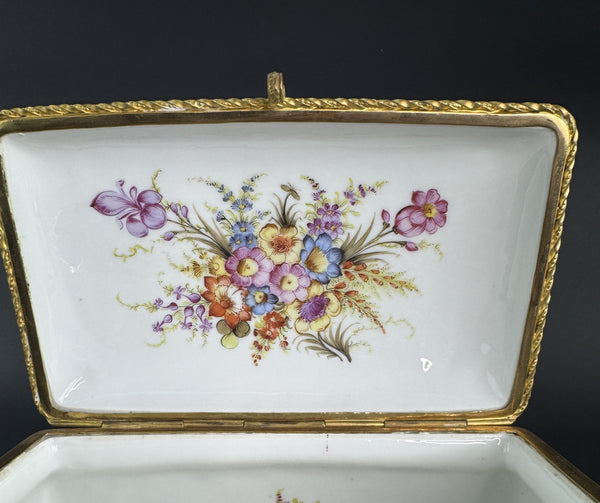 Ornate Handpainted c1900 European Porcelain Jewelry Dresser Box w Courting Scene