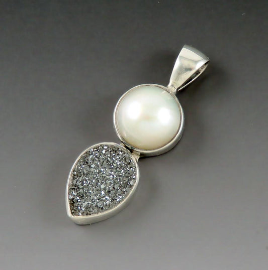 Lovely VTG Artisan Sterling Silver Mabe Pearl Drusy Quartz Drop Pendant