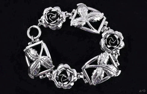 Lovely Vintage 1950s-60s Sterling Silver Roses and Leaves Link Bracelet, America