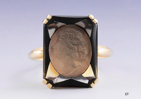Church Co. 14k Yellow Gold Carved Cameo Smoky Quartz Signet Ring Size 6.75