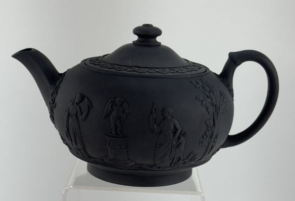 1920s Wedgwood Black Basalt Porcelain Teapot Classical Decoration