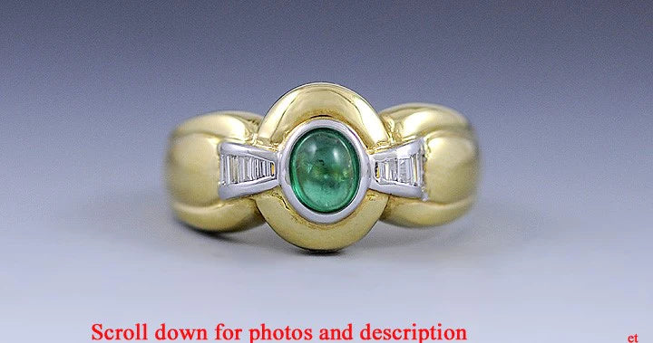 Very Pretty 18K Yellow Gold Emerald & Diamond Ring