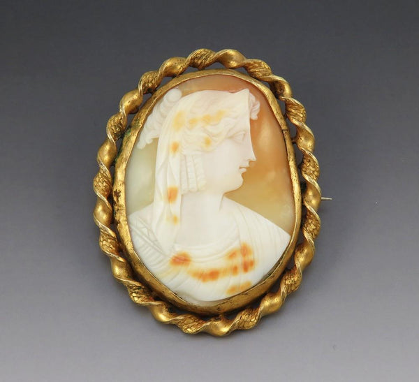 Fine Victorian c1890s Gold Filled Carved Cameo of a Woman Brooch Pin